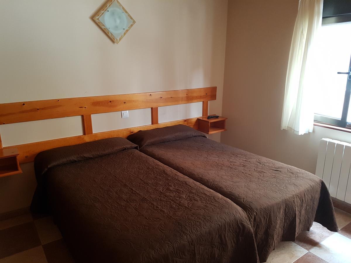 Pension Arenal San Vicente De La Barquera Luaran gambar