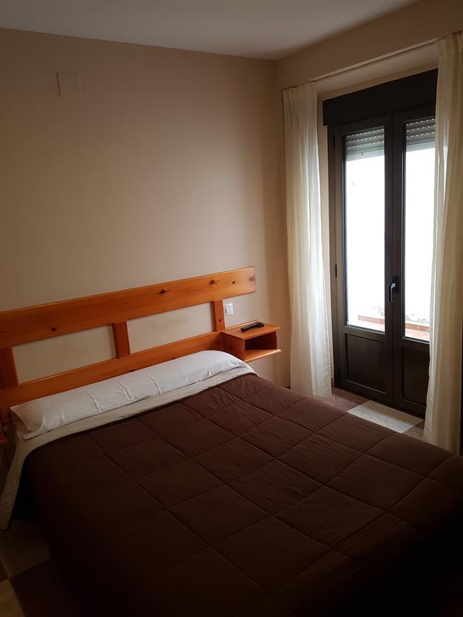 Pension Arenal San Vicente De La Barquera Luaran gambar