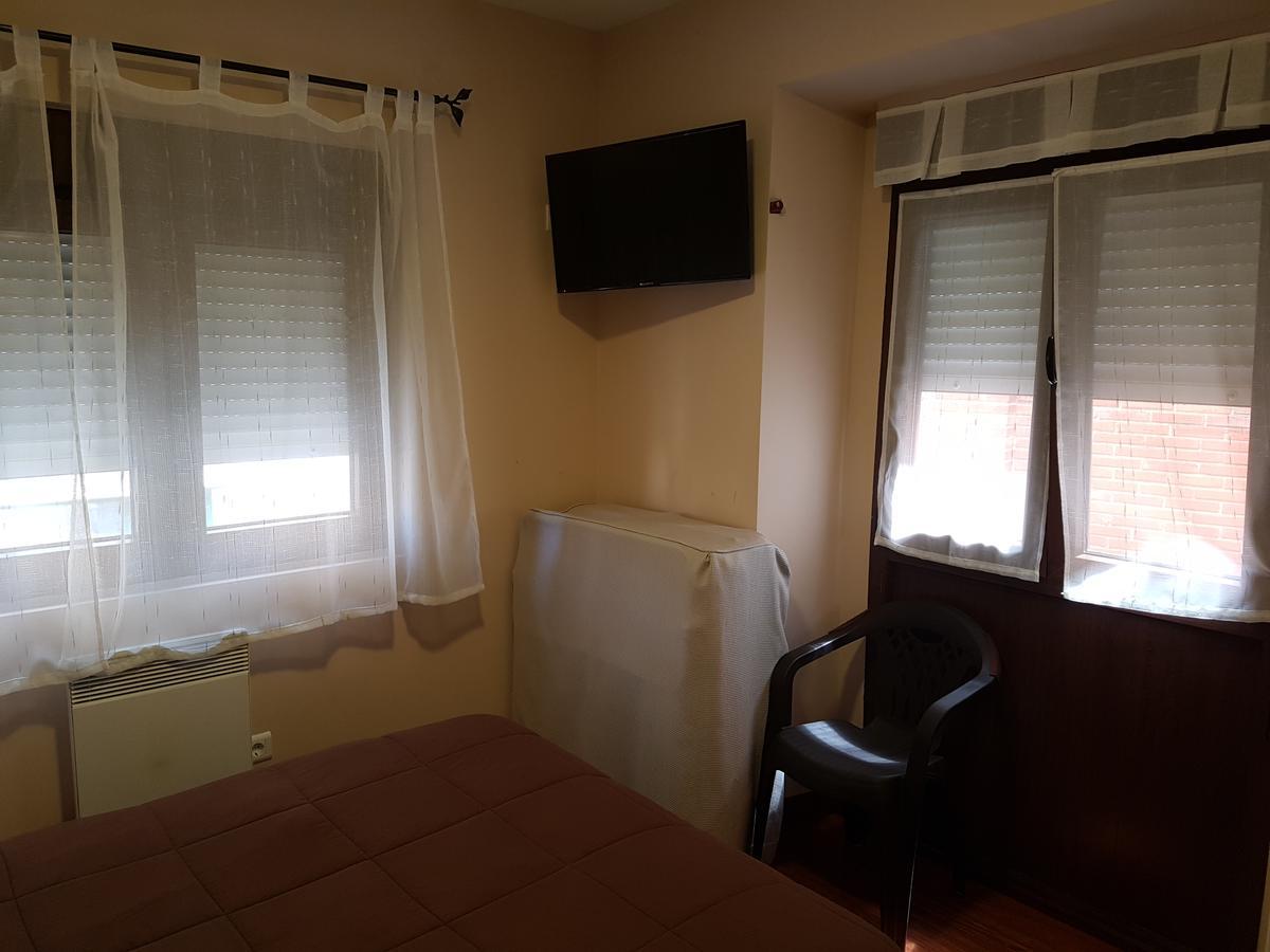Pension Arenal San Vicente De La Barquera Luaran gambar