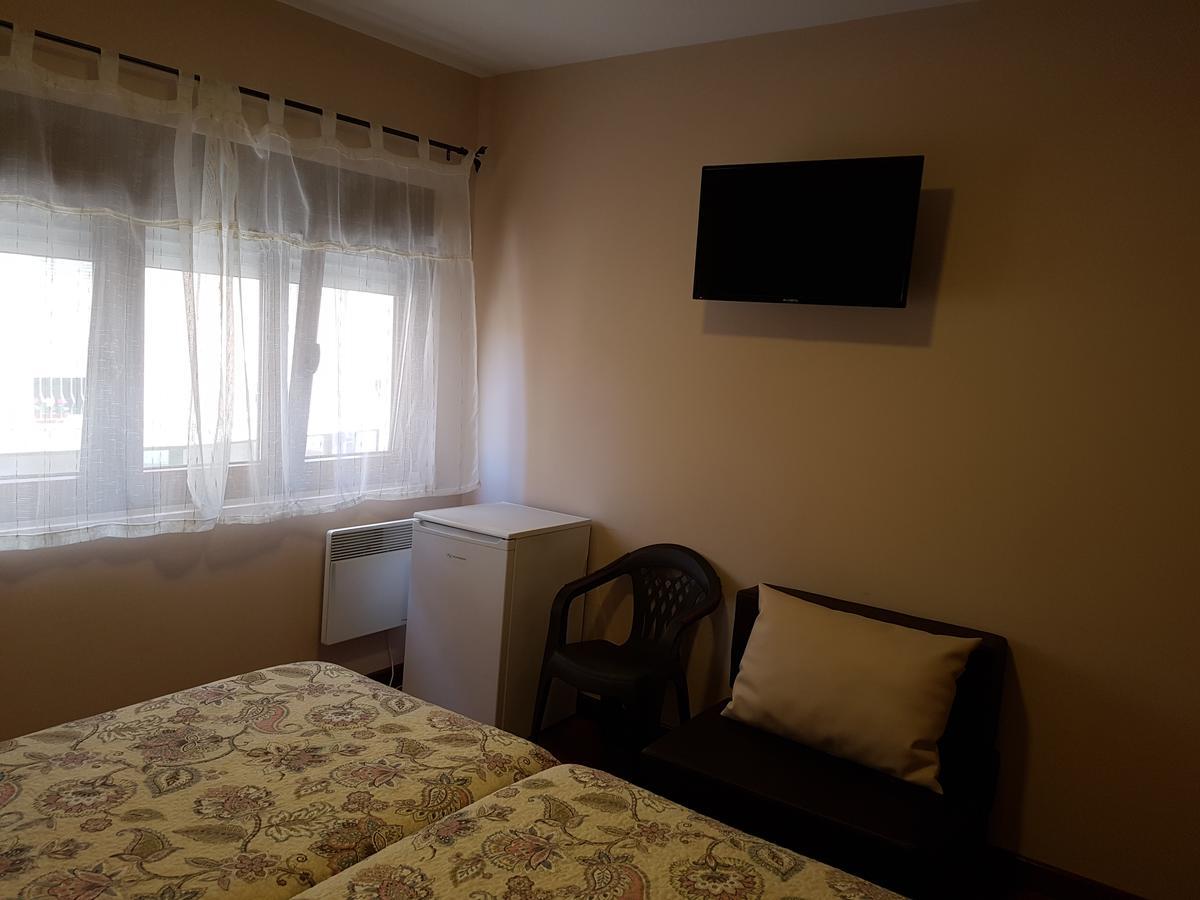 Pension Arenal San Vicente De La Barquera Luaran gambar